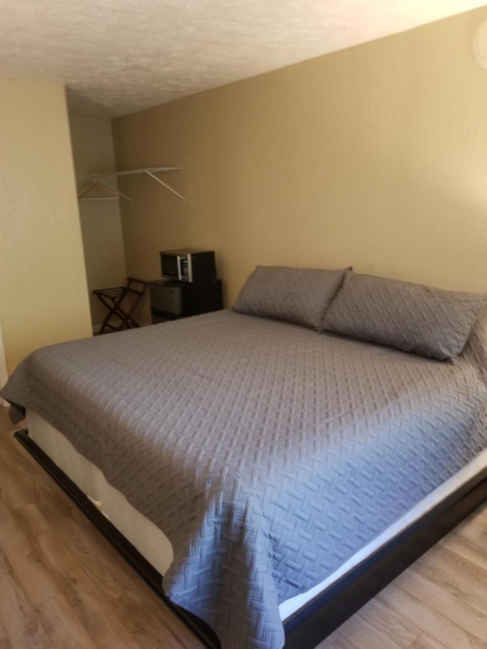 North Winds Lodge Prudenville Экстерьер фото